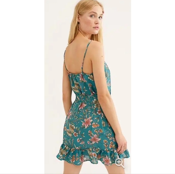🍒NWT🍒 FREE PEOPLE WRAP SLIP DRESS - Picture 3 of 5